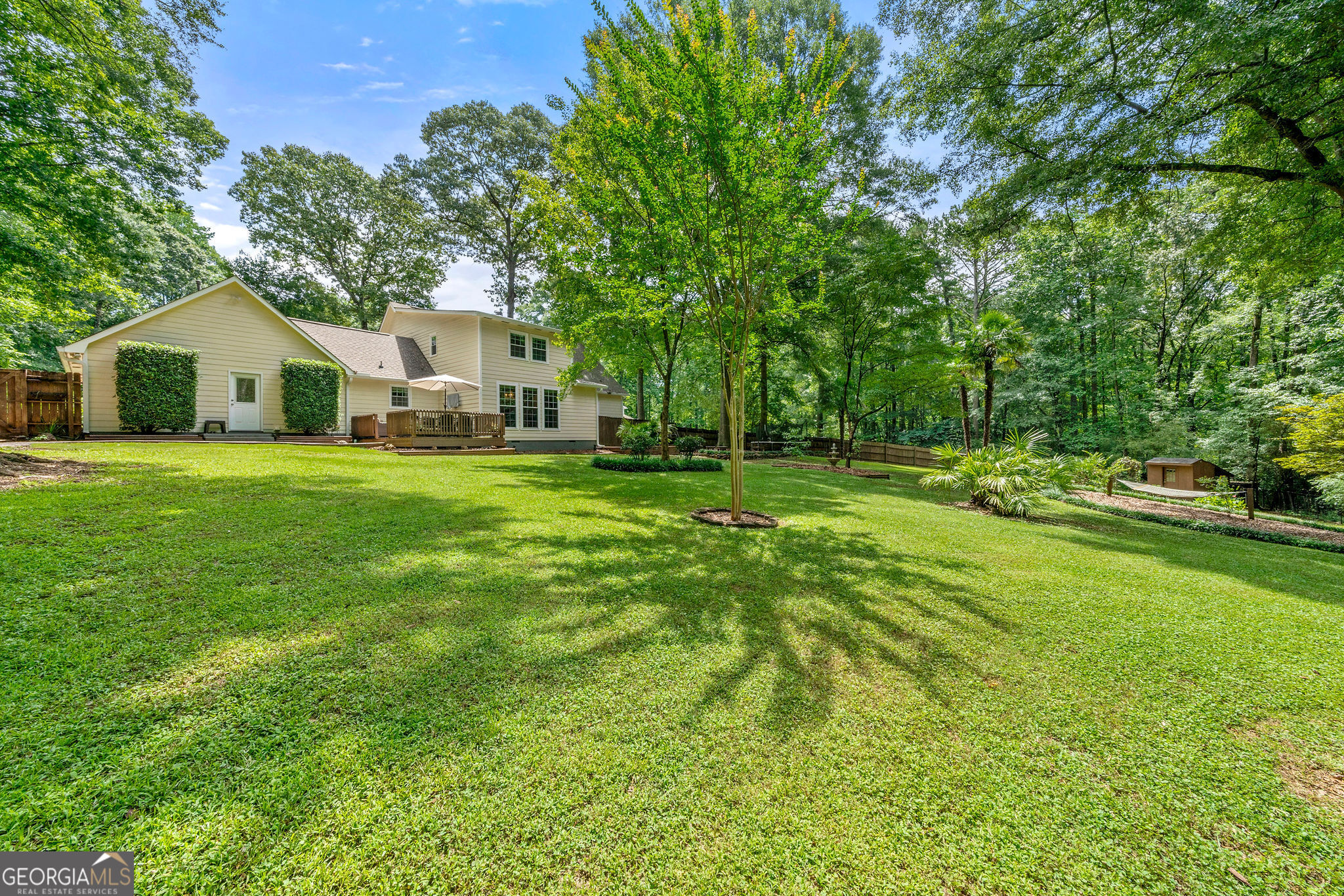 Newnan, Georgia 30265, United States, 5 Bedrooms Bedrooms, ,3 BathroomsBathrooms,Residential,Active,164632