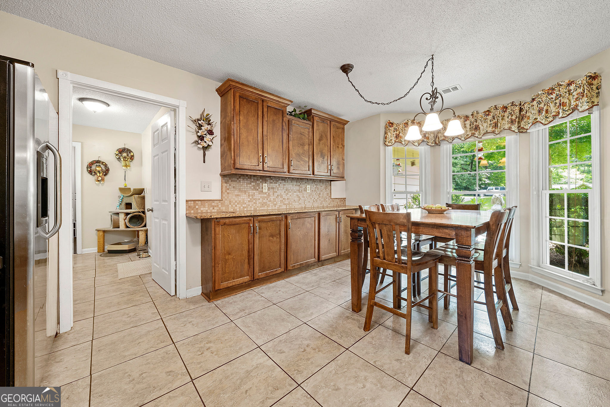 Newnan, Georgia 30265, United States, 5 Bedrooms Bedrooms, ,3 BathroomsBathrooms,Residential,Active,164632