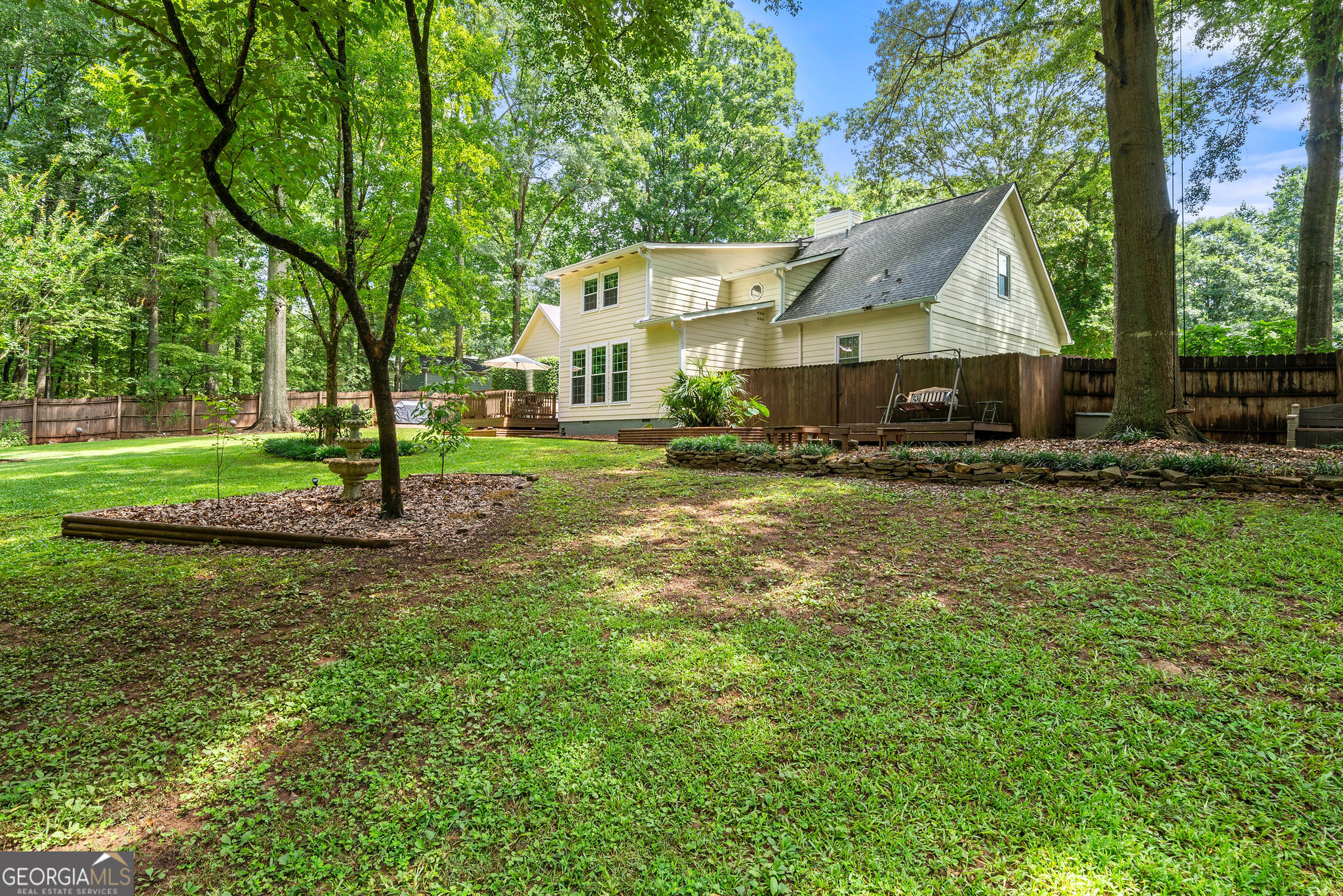 Newnan, Georgia 30265, United States, 5 Bedrooms Bedrooms, ,3 BathroomsBathrooms,Residential,Active,164632