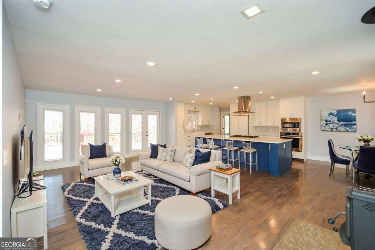 1564 Pedro DR SW
