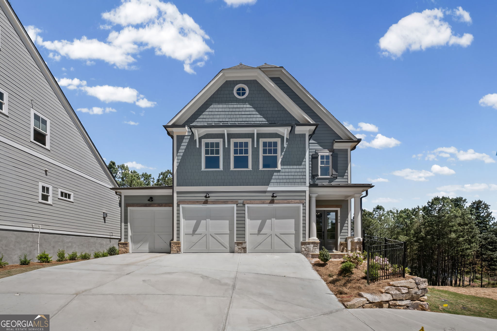 708 Woodlake Court