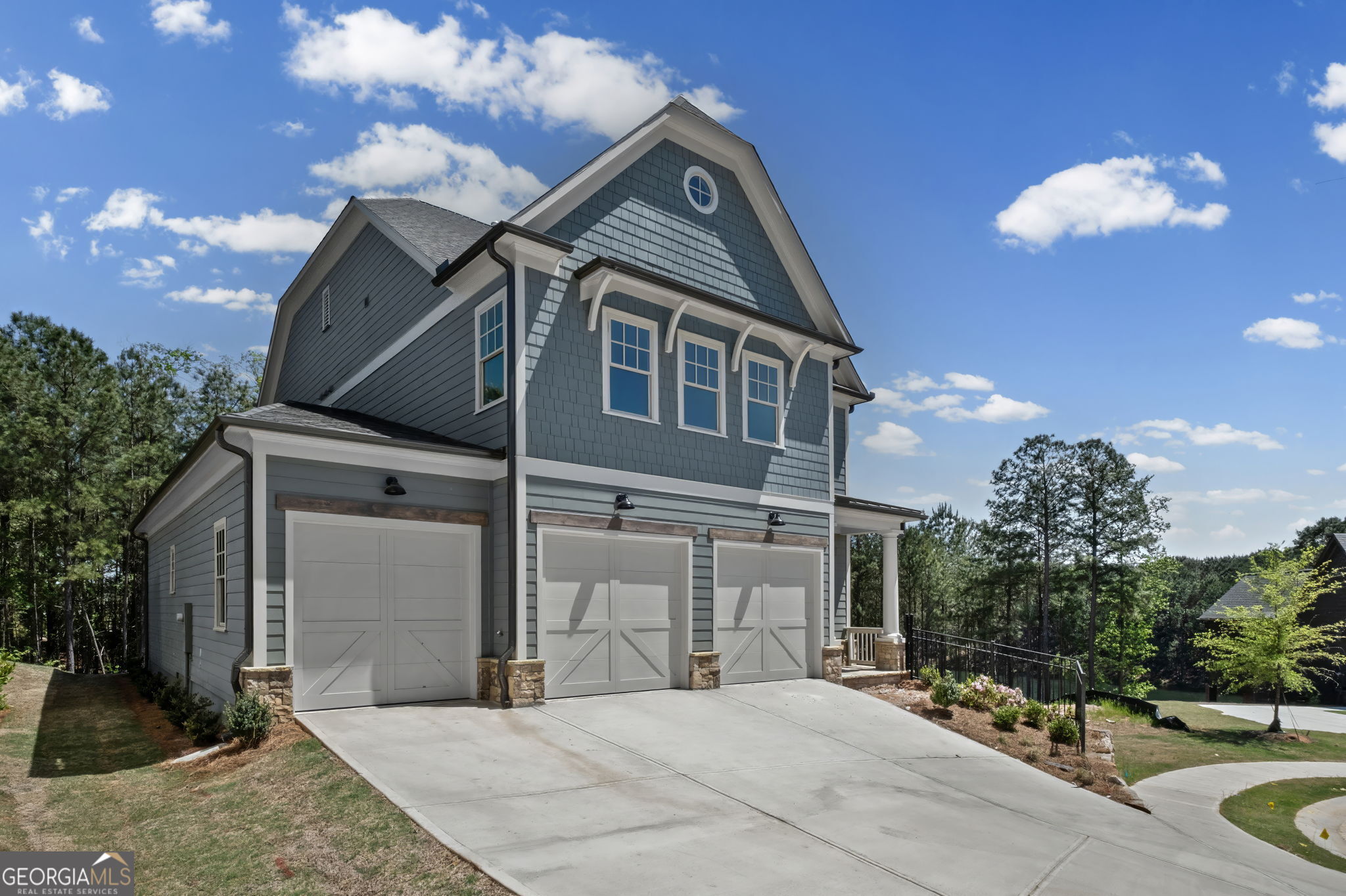 708 Woodlake Court