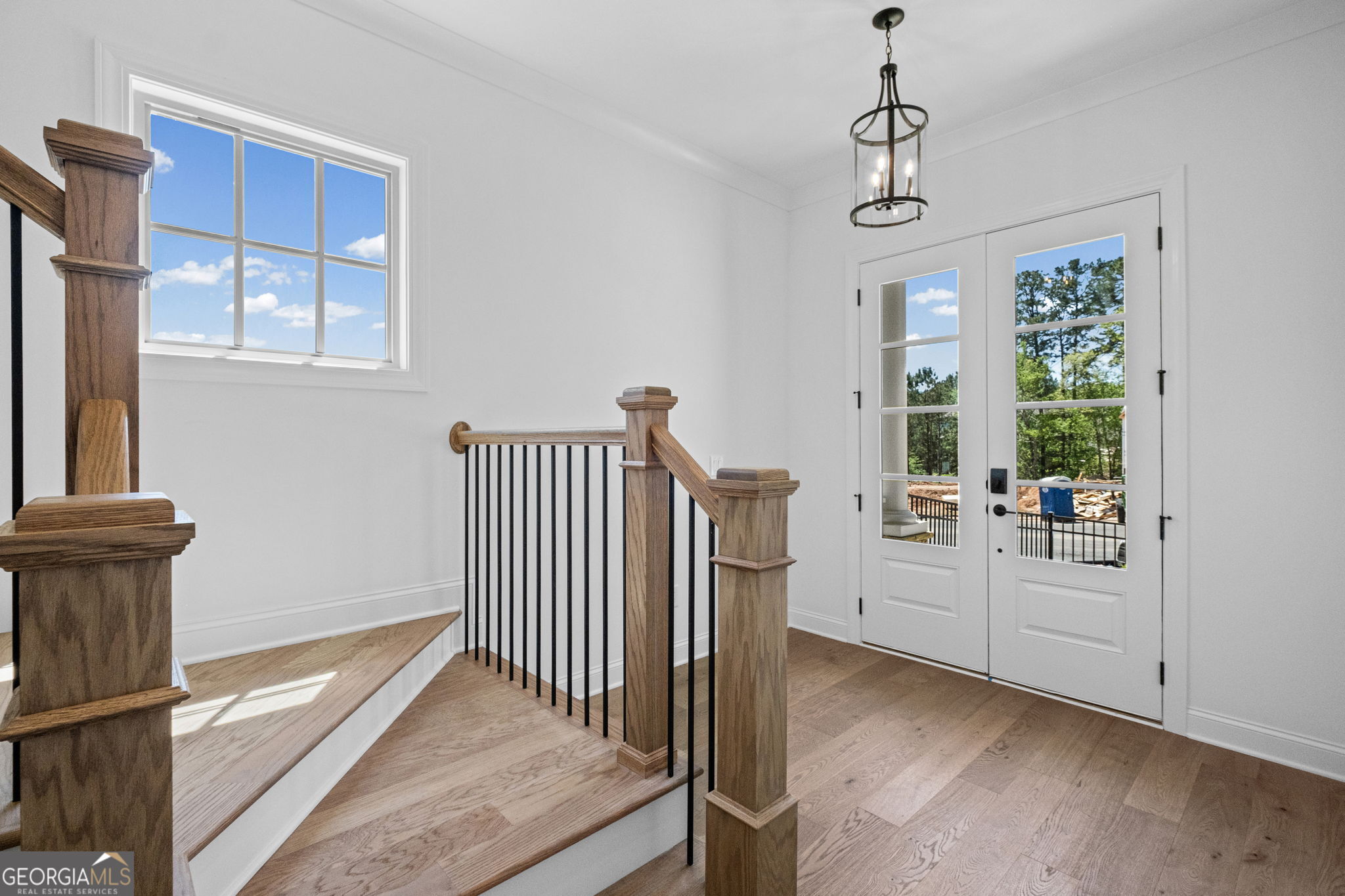708 Woodlake Court
