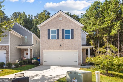 1062 Valley Rock DR Lithonia GA 30058