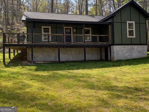 1410 Skylake RD Sautee Nacoochee GA 30571