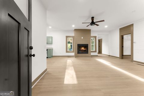 1410 Skylake RD Sautee Nacoochee GA 30571