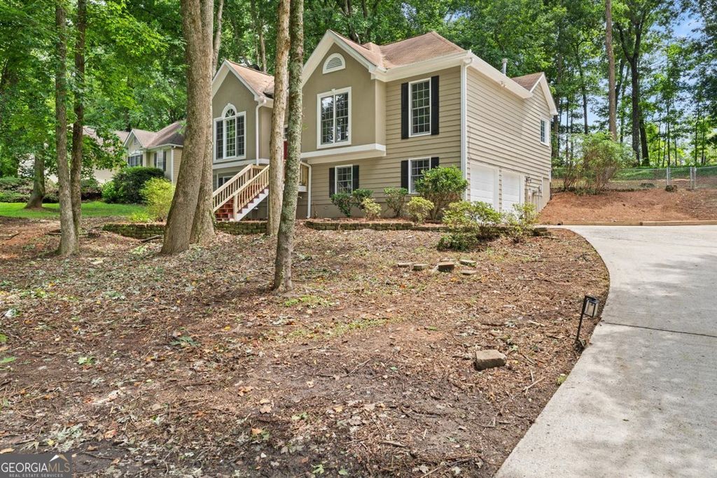 Photo of 3145 Aintree Chase, Cumming, GA 30028 (MLS # 10806987)