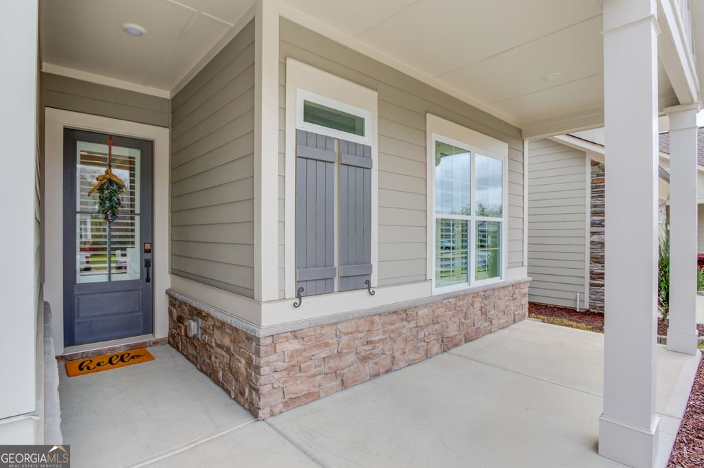 Photo of 6971 Scenic Overlook Trace, Flowery Branch, GA 30542 (MLS # 10730777)