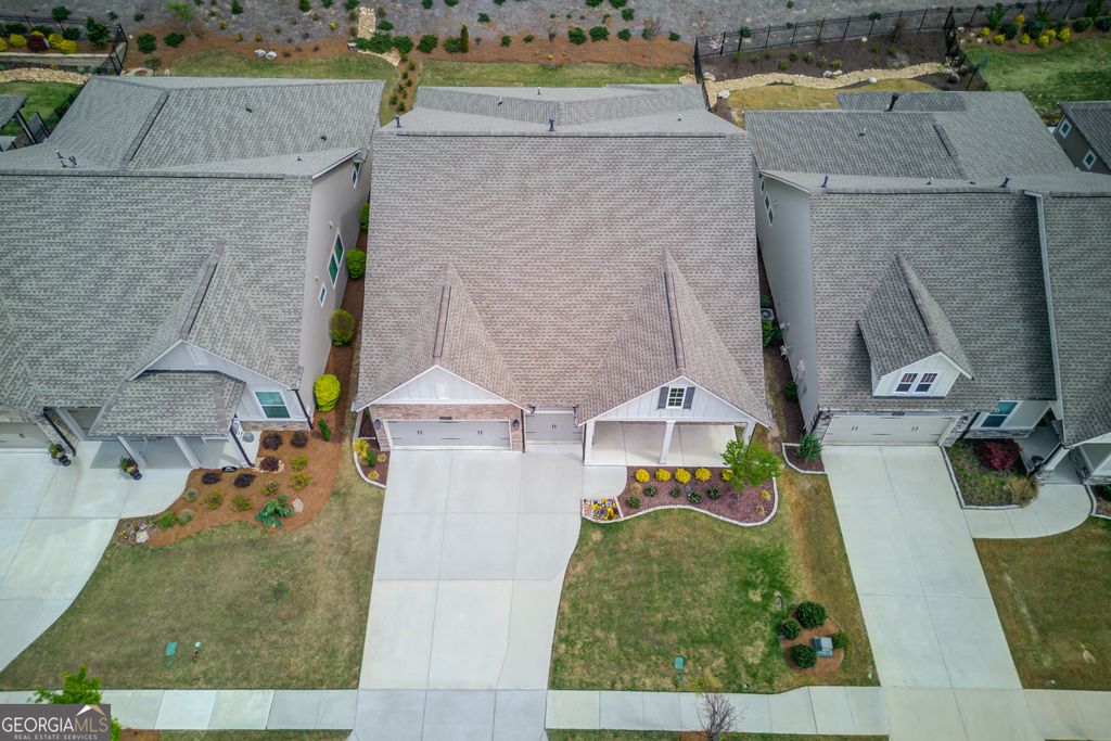 Photo of 6971 Scenic Overlook Trace, Flowery Branch, GA 30542 (MLS # 10730777)