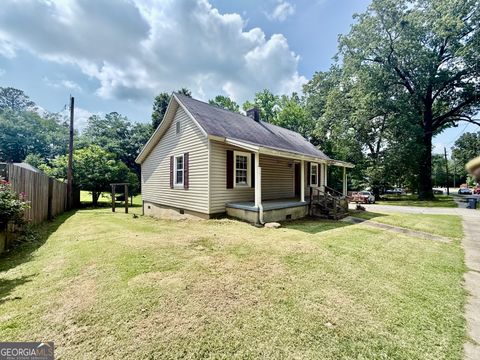 Photo of 103 Highland Avenue, Summerville, GA 30747 (MLS # 10656285)