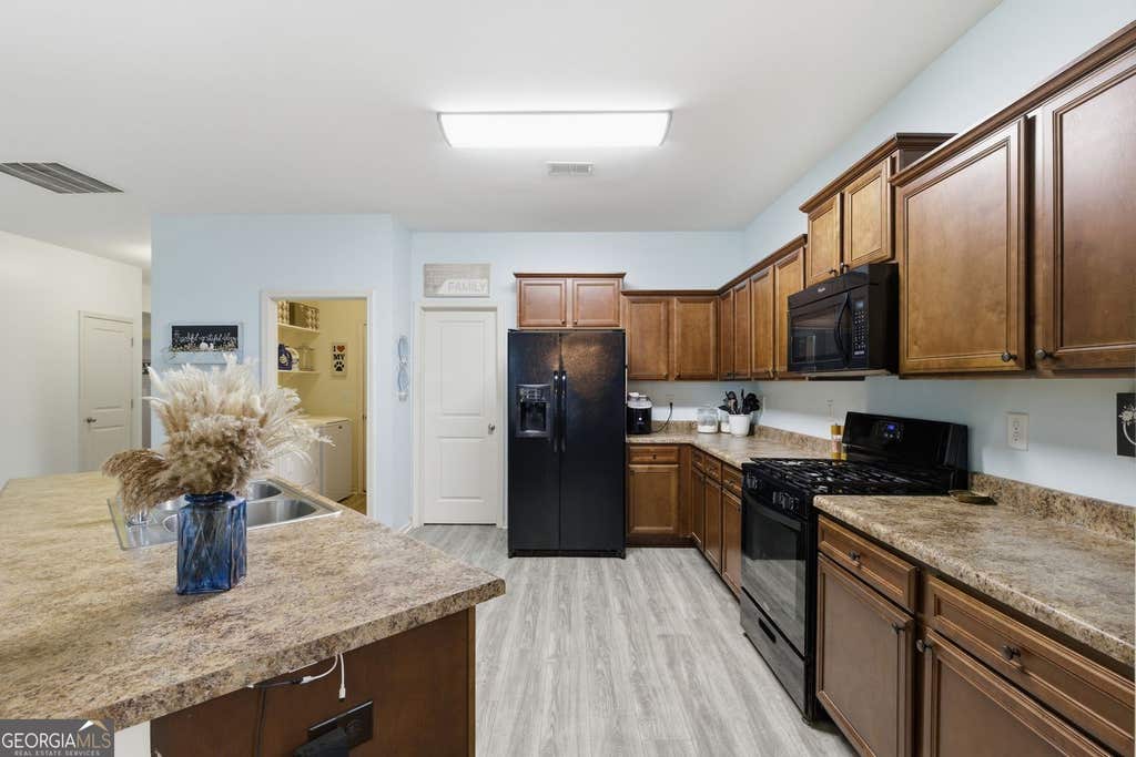 Photo of 1048 Sutherland Drive, Winder, GA 30680 (MLS # 10782691)