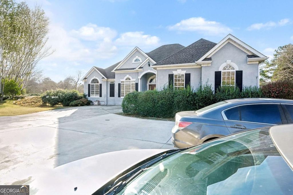 Photo of 517 N Pine Hill Road, Griffin, GA 30223 (MLS # 10650328)