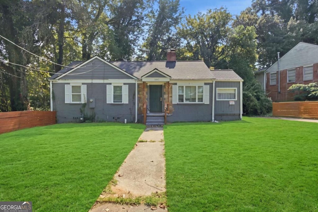 Photo of 1082 Fountain Drive SW, Atlanta, GA 30314 (MLS # 10852758)