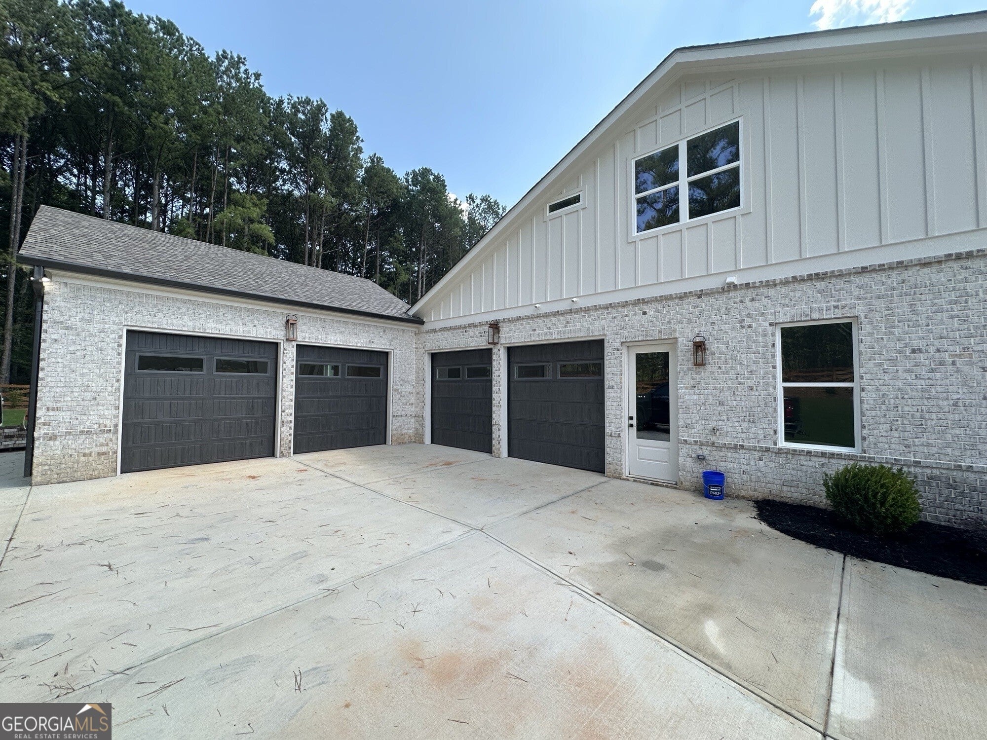 1556 New Hope RD
