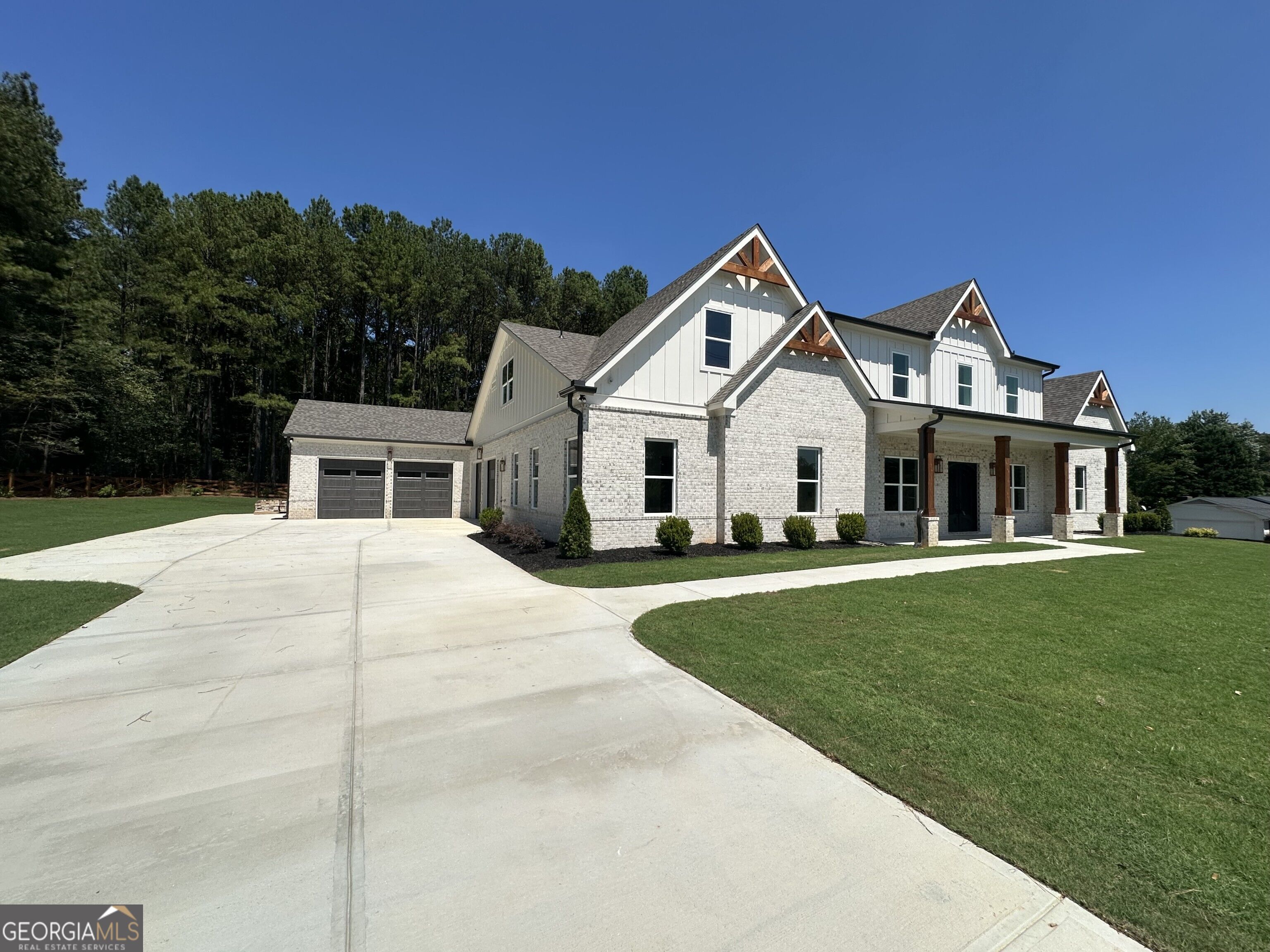 1556 New Hope RD