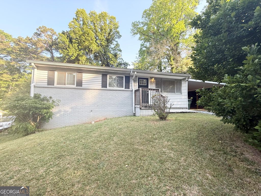 Photo of 2377 Arno Court NW, Atlanta, GA 30318 (MLS # 10739750)