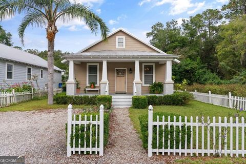 A home in Darien