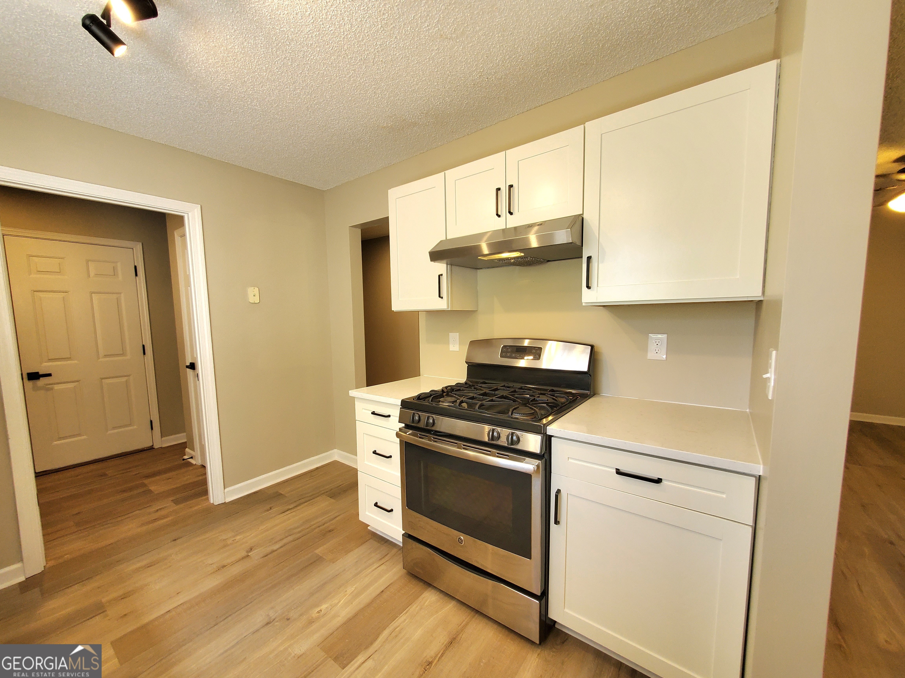 72 W Sellers ST