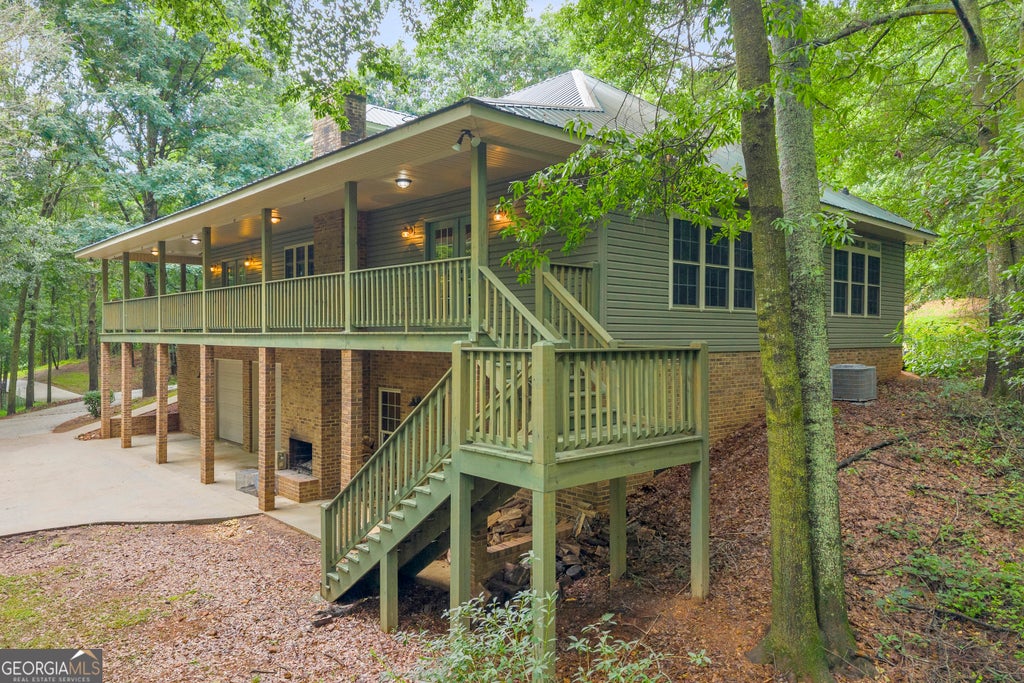 Photo of 830 Carrie Craft Road, Bowersville, GA 30516 (MLS # 10785191)