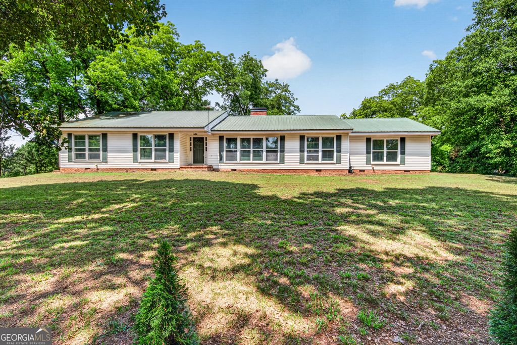 Photo of 2229 Highway 98 E, Danieslville, GA 30633 (MLS # 10764823)