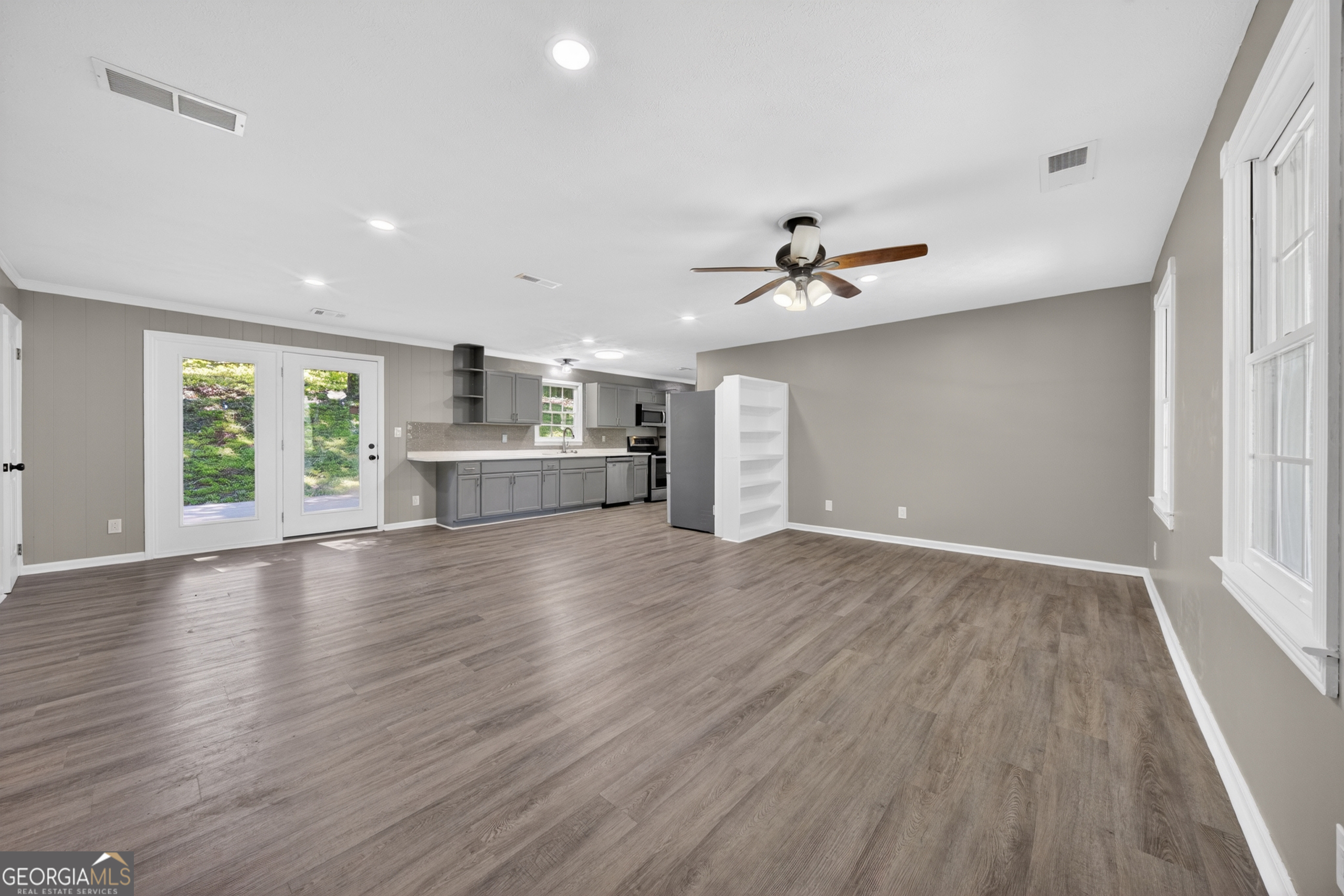 3670 Windy Hill DR