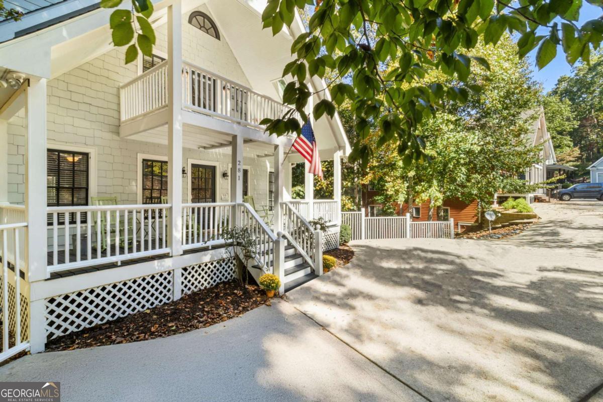 281 CHESTATEE VIEW DR