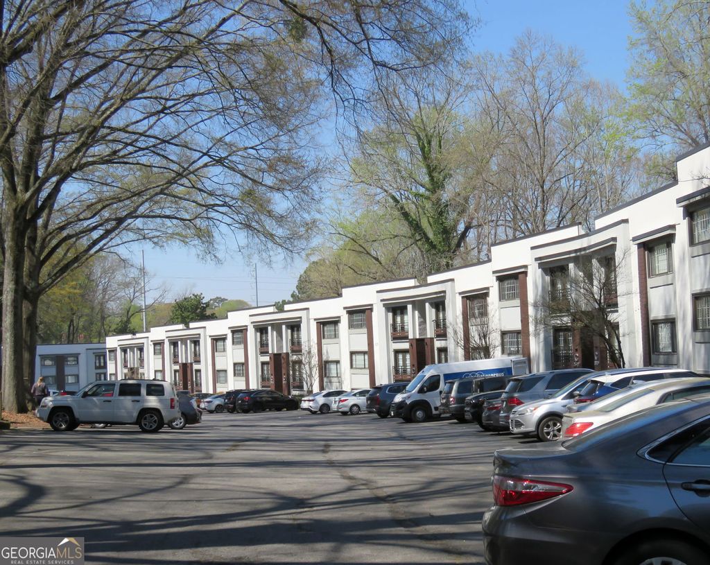 Photo of 1445 Monroe Drive NE #C39, Atlanta, GA 30324 (MLS # 10715737)