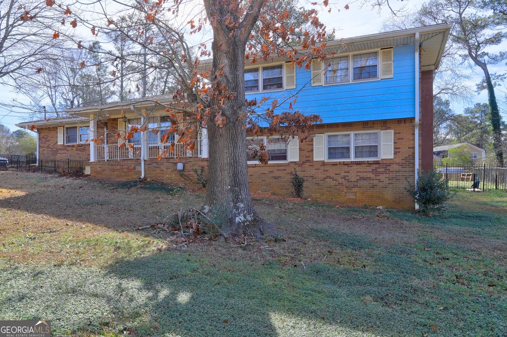 Photo of 876 Belle Glade Drive, Stone Mountain, GA 30083 (MLS # 10671474)