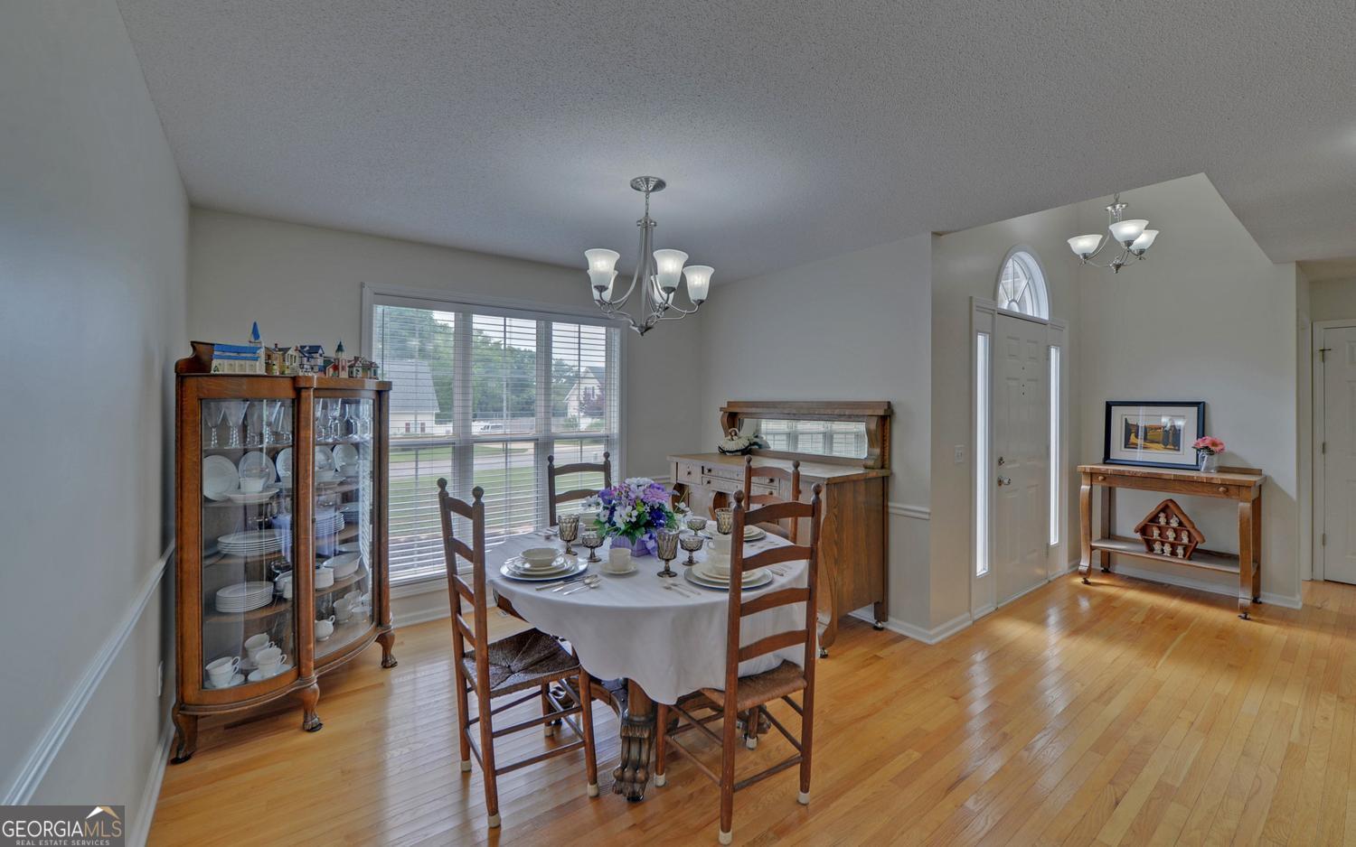 507 Laurens DR