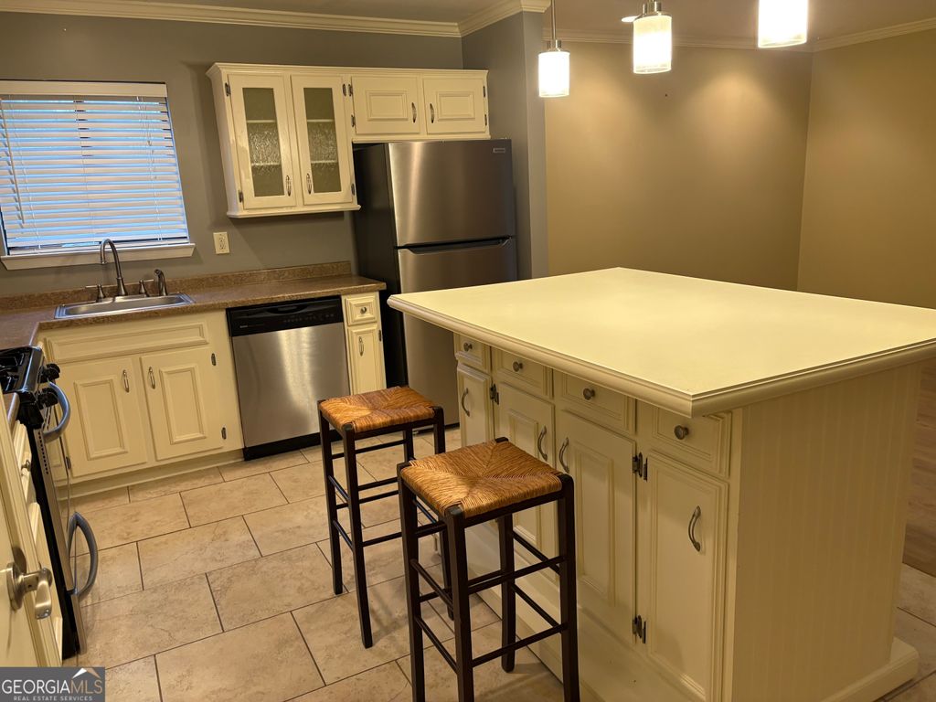 Photo of 1914 Powers Ferry Trace SE, Marietta, GA 30067 (MLS # 10700788)