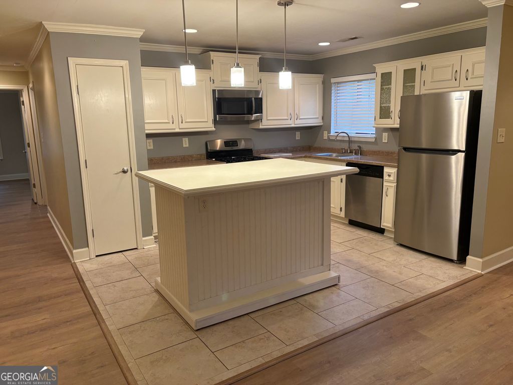 Photo of 1914 Powers Ferry Trace SE, Marietta, GA 30067 (MLS # 10700788)