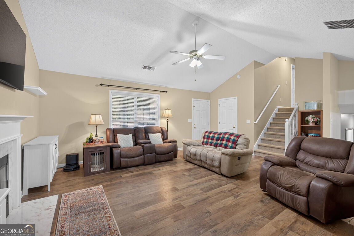 1578 Madison CT