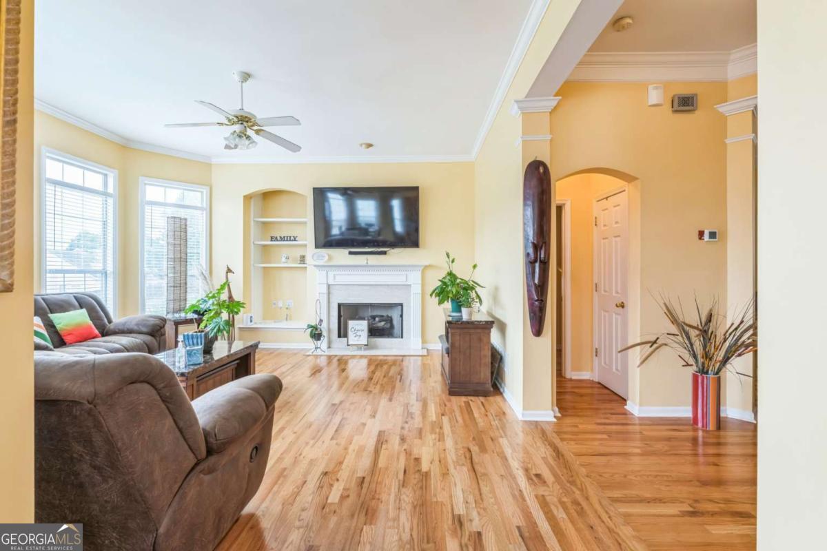 266 Monarch Village WAY