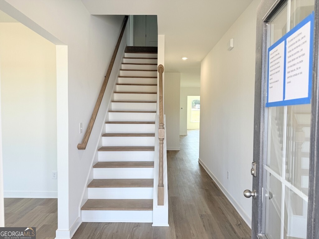 71 Cochin DR