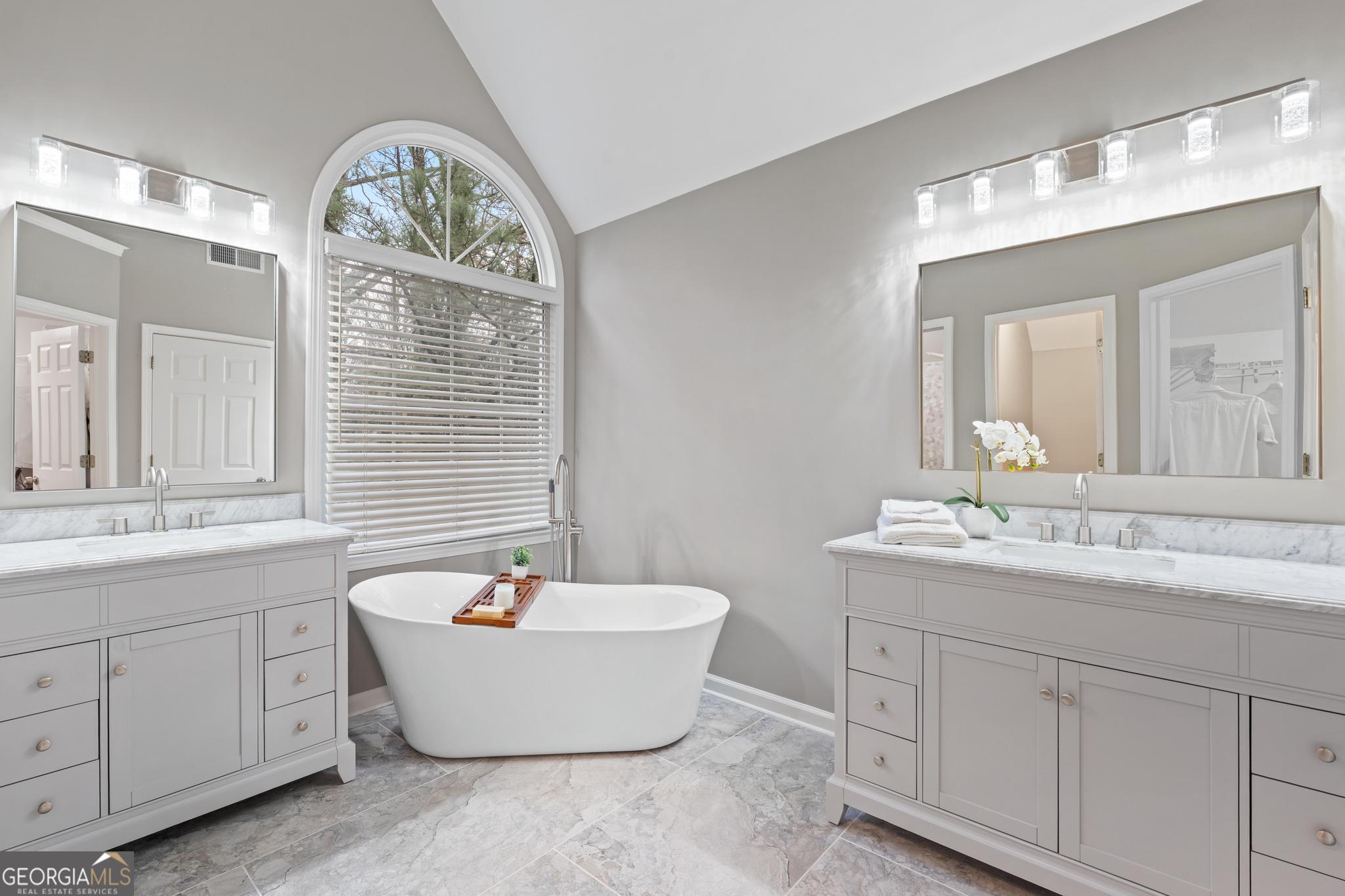 833 Southern Shore DR