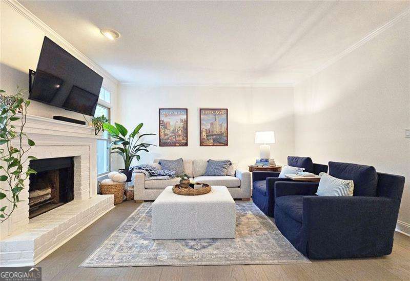 Roswell, Georgia 30075, United States, 4 Bedrooms Bedrooms, ,4 BathroomsBathrooms,Residential,Active,236897