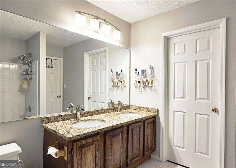 Roswell, Georgia 30075, United States, 4 Bedrooms Bedrooms, ,4 BathroomsBathrooms,Residential,Active,236897