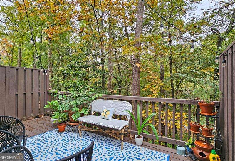 Roswell, Georgia 30075, United States, 4 Bedrooms Bedrooms, ,4 BathroomsBathrooms,Residential,Active,236897