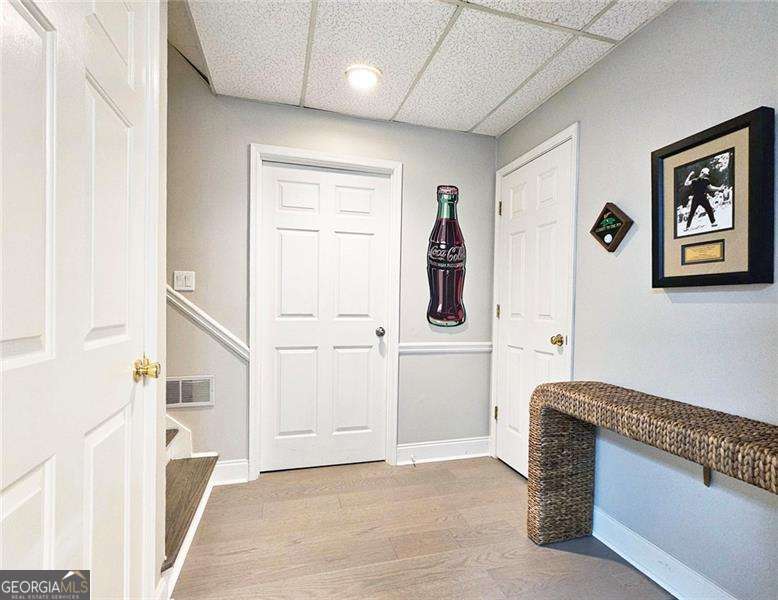 Roswell, Georgia 30075, United States, 4 Bedrooms Bedrooms, ,4 BathroomsBathrooms,Residential,Active,236897