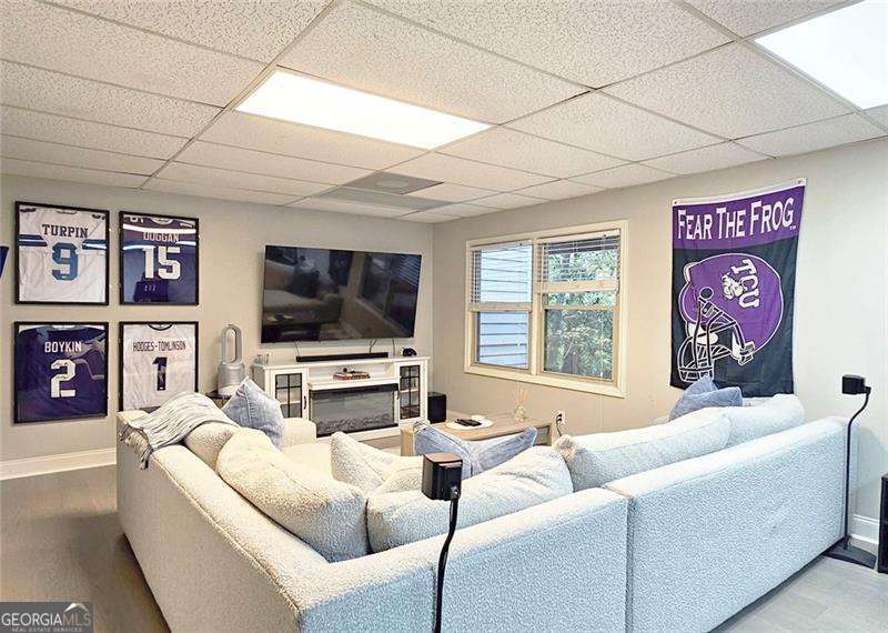 Roswell, Georgia 30075, United States, 4 Bedrooms Bedrooms, ,4 BathroomsBathrooms,Residential,Active,236897