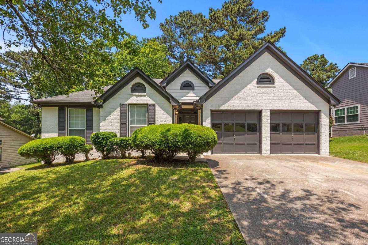 Photo 1 of 25 — 5934 Fairfield Estat DR, Lithonia, GA 30058