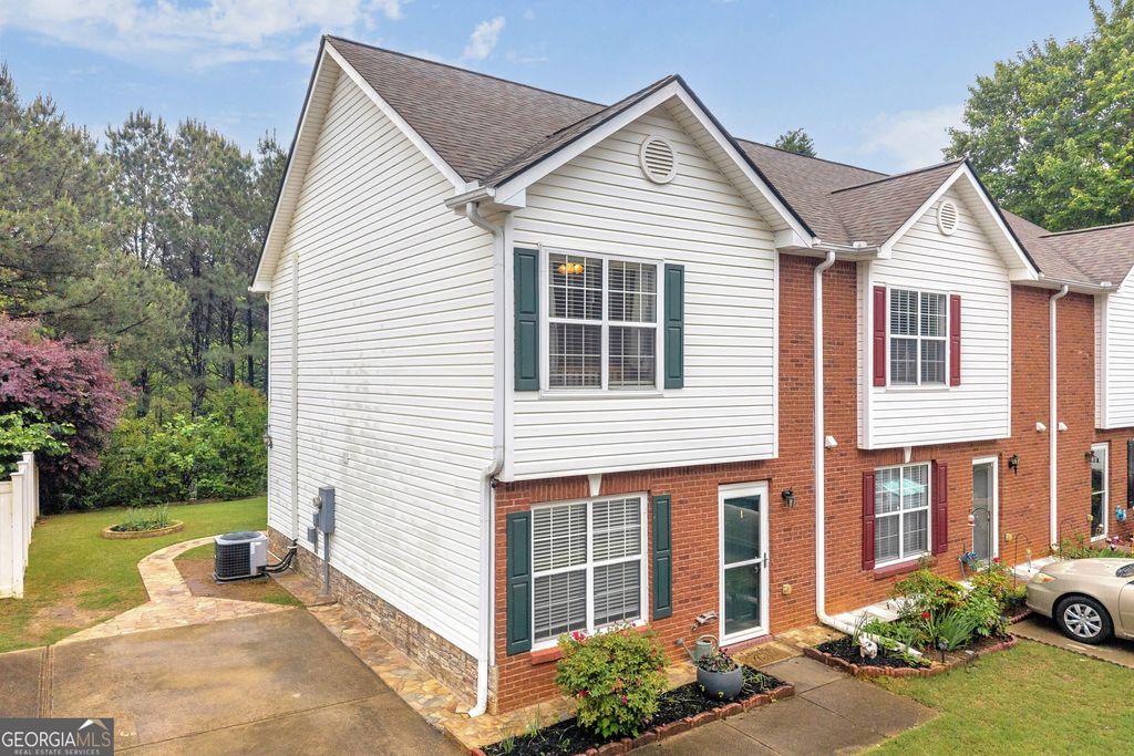 Photo of 4255 Maple Valley Drive, Cumming, GA 30040 (MLS # 10756927)