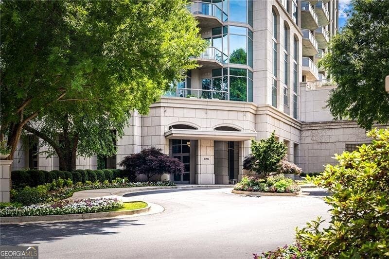 Photo of 2795 Peachtree Road NE #1701, Atlanta, GA 30305 (MLS # 10814082)