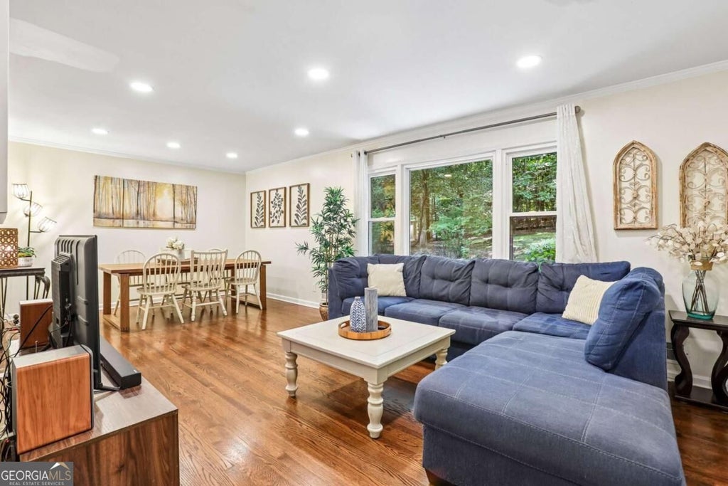 Photo of 4372 Ashwoody Trail NE, Atlanta, GA 30319 (MLS # 10843289)