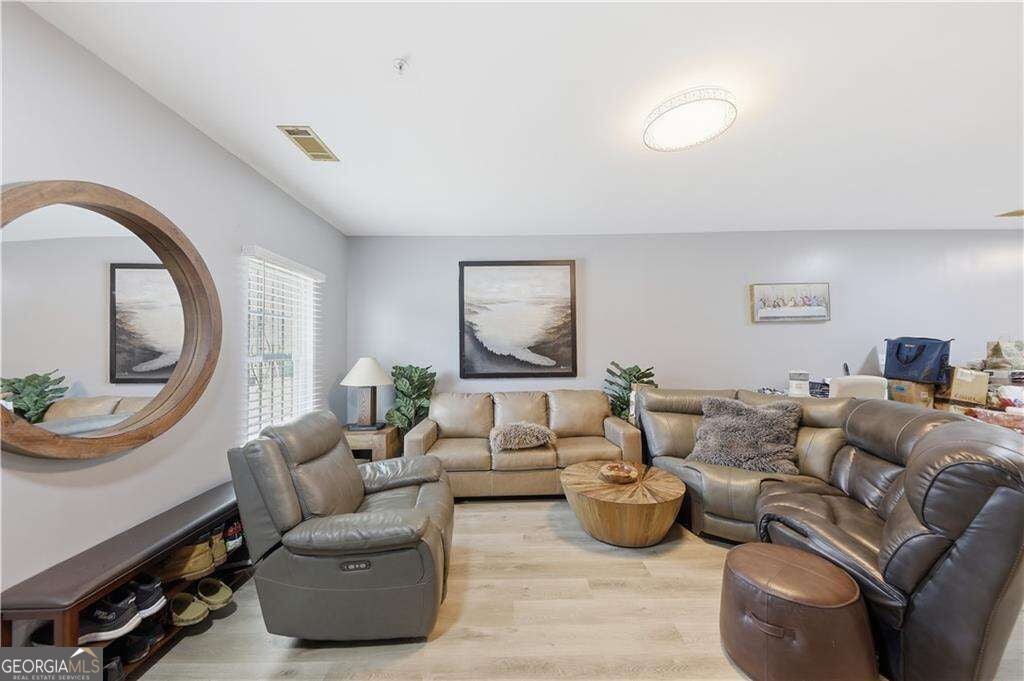 2166 Braxton RD SW