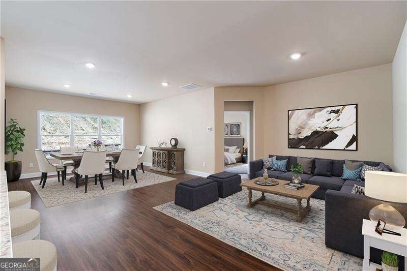 218 Chickasaw DR