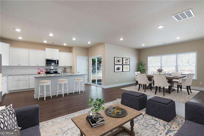 218 Chickasaw DR
