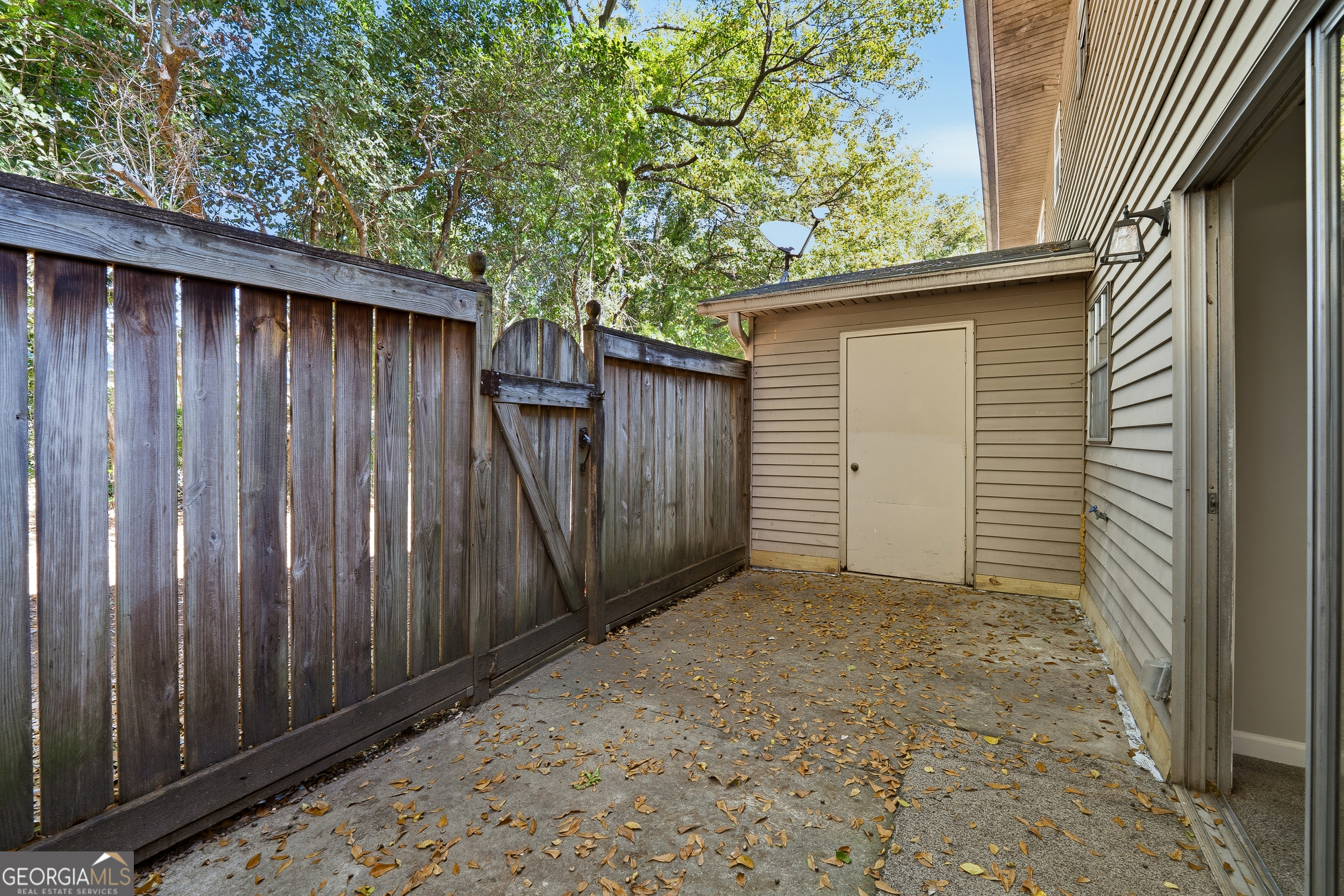 Northdale Condomiuniums - Residential