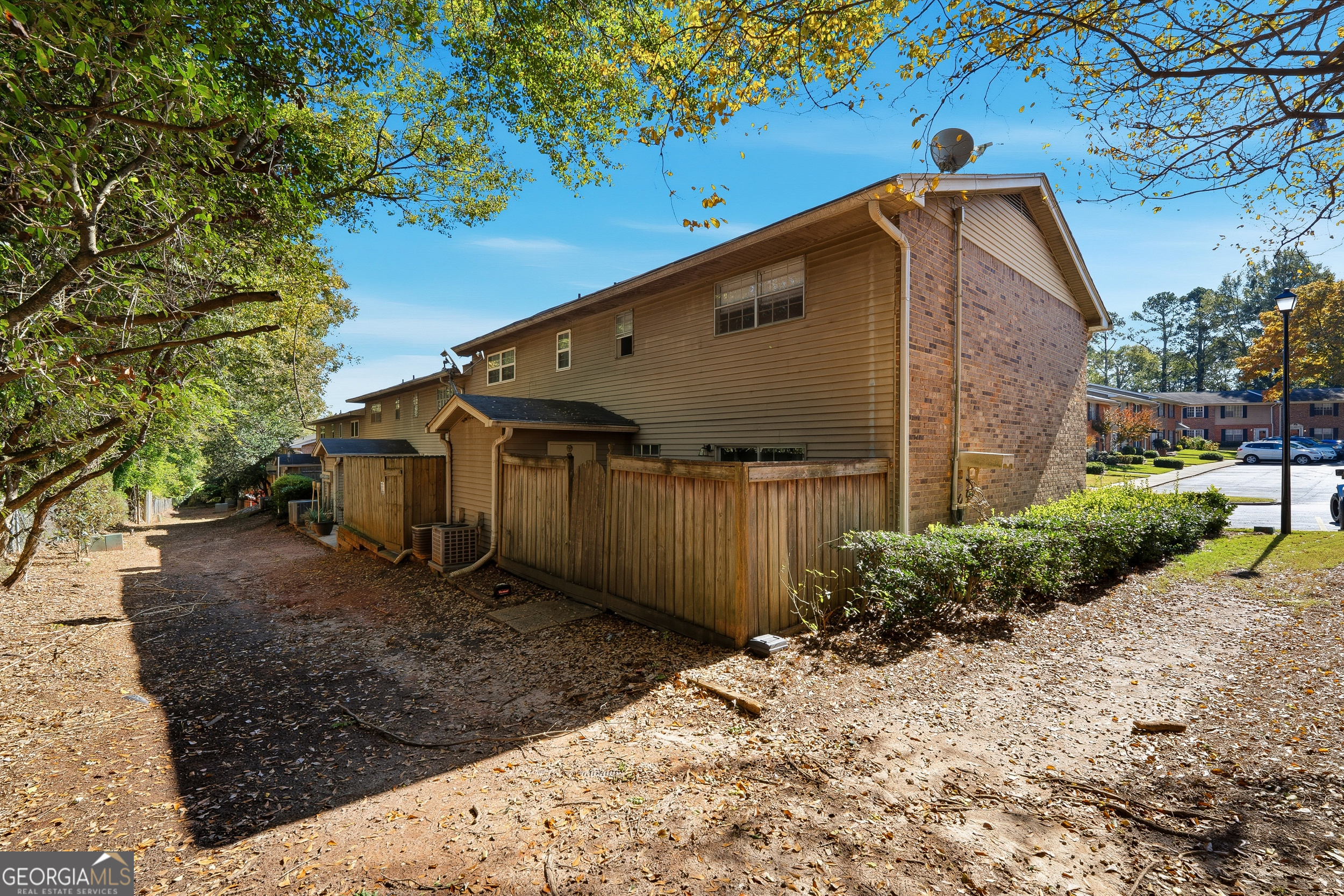 Northdale Condomiuniums - Residential