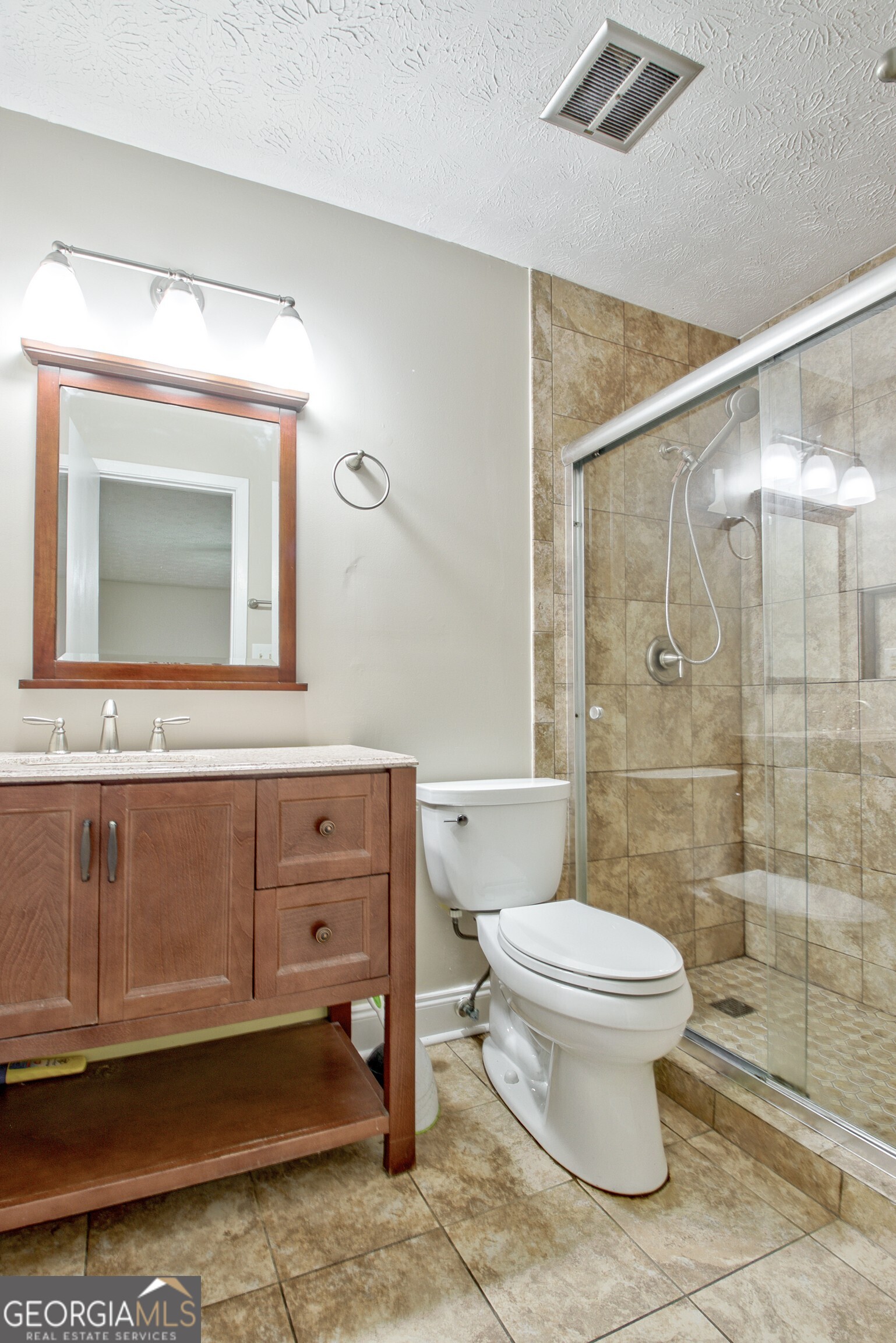 Newnan, Georgia 30265, United States, 3 Bedrooms Bedrooms, ,3 BathroomsBathrooms,Residential,Active,184102